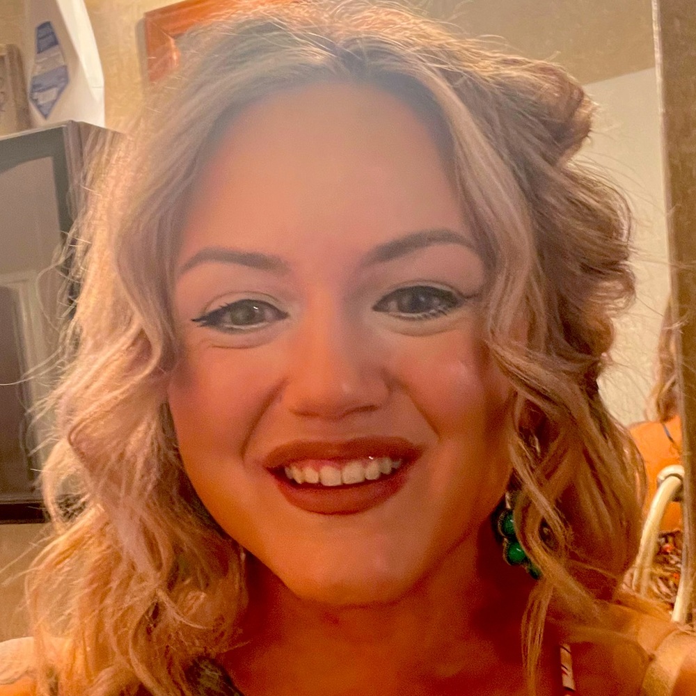 Meet your Posher, Kayla